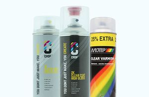 Blanke lak in spuitbus